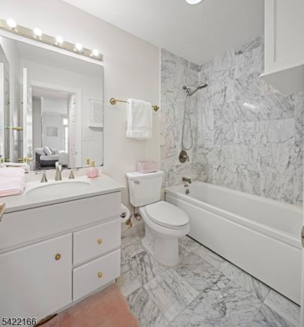 207 Shearwater Court Jersey City NJ 07305