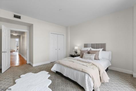 207 Shearwater Court Jersey City NJ 07305