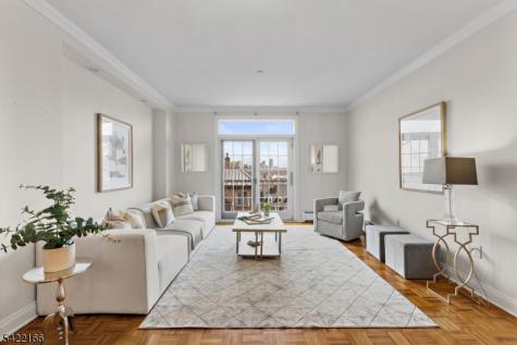 207 Shearwater Court Jersey City NJ 07305