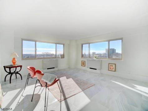 377 S Harrison Street 9l East Orange NJ 07018