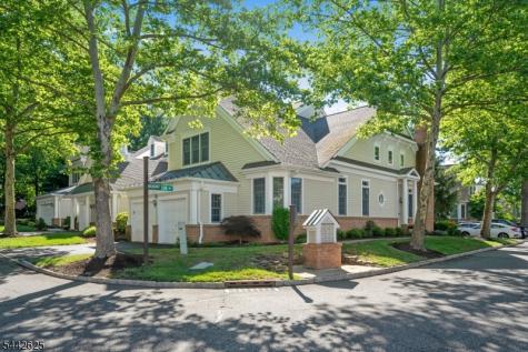 8 Hurlingham Club Road On Far Hills NJ 07931