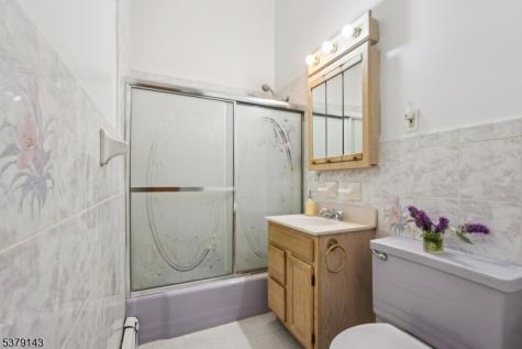14 Hazard Place Elizabeth NJ 07208
