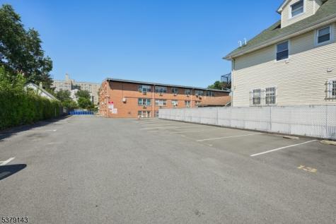 14 Hazard Place Elizabeth NJ 07208