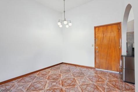 14 Hazard Place Elizabeth NJ 07208