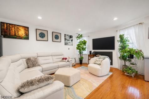 15 Boulder Run Road Paterson NJ 07501