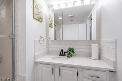 15 Boulder Run Road Paterson NJ 07501