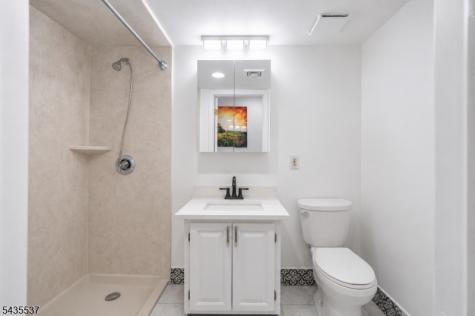 15 Boulder Run Road Paterson NJ 07501