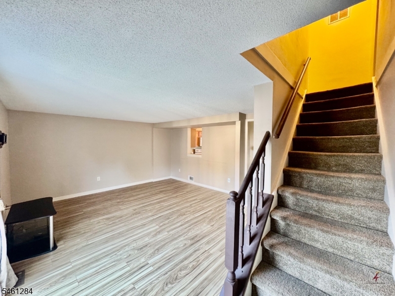 5 Constitution Way Franklin NJ 07416