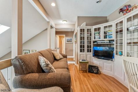 75 Linda Lane Edison NJ 08820