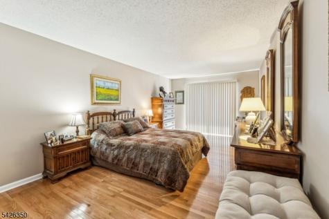 75 Linda Lane Edison NJ 08820