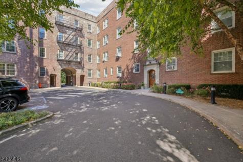 133 Summit Avenue Summit NJ 07901