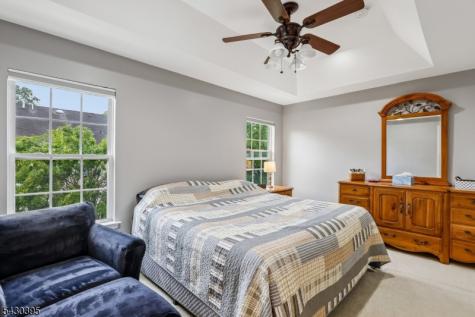 17 Miller Circle Hopewell NJ 08534