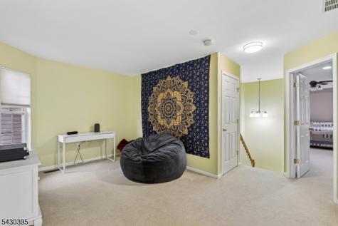 17 Miller Circle Hopewell NJ 08534
