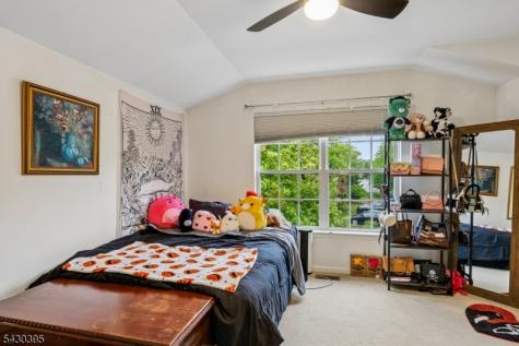 17 Miller Circle Hopewell NJ 08534