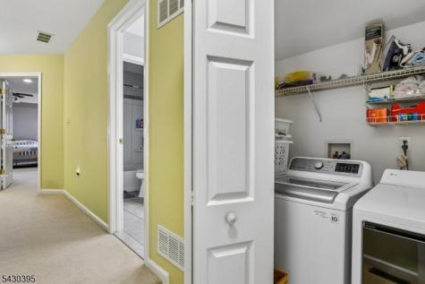 17 Miller Circle Hopewell NJ 08534