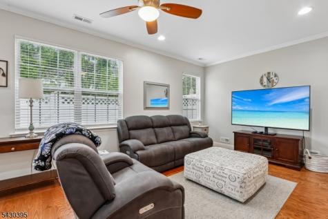 17 Miller Circle Hopewell NJ 08534