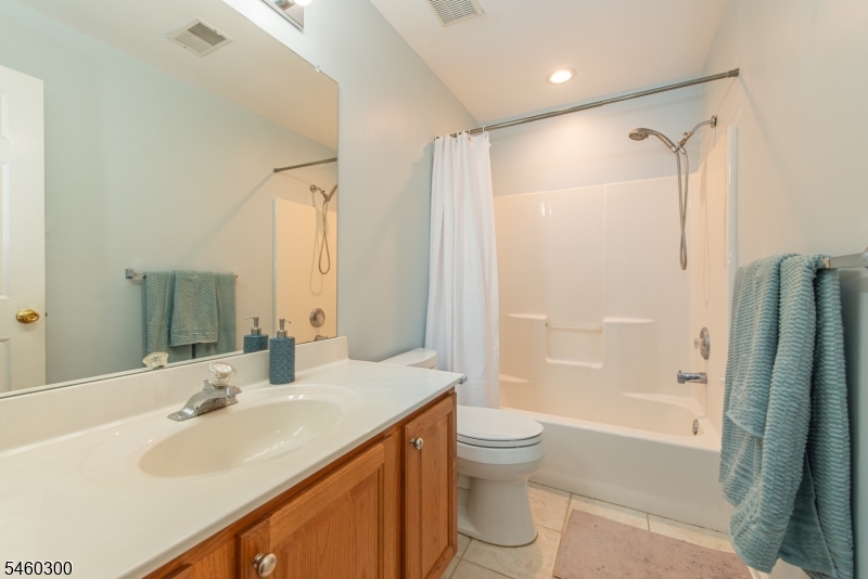 904 Wendover Court Randolph NJ 07869