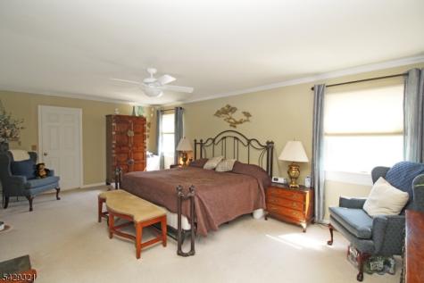 2 Eaglet Glen Allamuchy NJ 07840