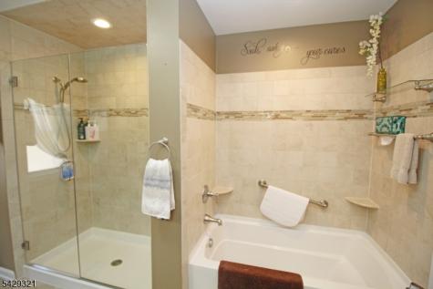 2 Eaglet Glen Allamuchy NJ 07840