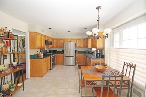 2 Eaglet Glen Allamuchy NJ 07840