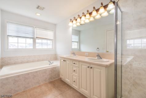 177 Brittany Court Clifton NJ 07013
