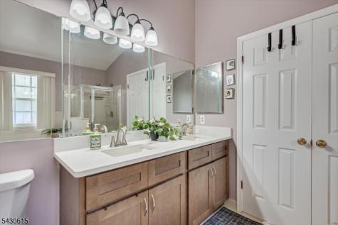 216 Amethyst Way Franklin NJ 08823
