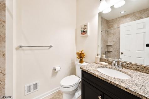 108 Aspen Drive Cedar Grove NJ 07009