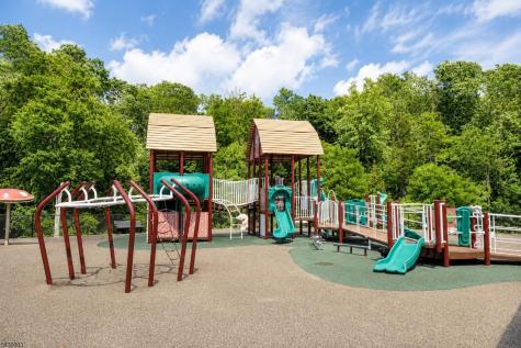 108 Aspen Drive Cedar Grove NJ 07009