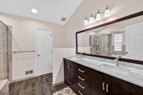 307 Hannah Way Bridgewater NJ 08807