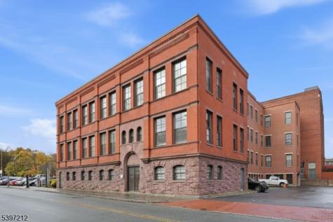 19 Market Street Paterson NJ 07501