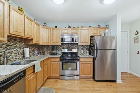 19 Market Street Paterson NJ 07501