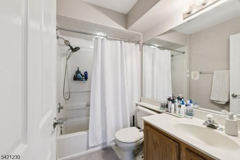 1634 Waterford Drive Edison NJ 08817