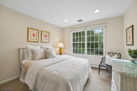 48 Pippins Way Morris NJ 07960