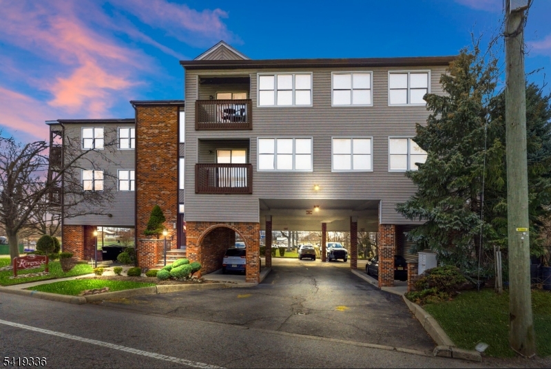 779 Riverside Avenue Lyndhurst NJ 07071
