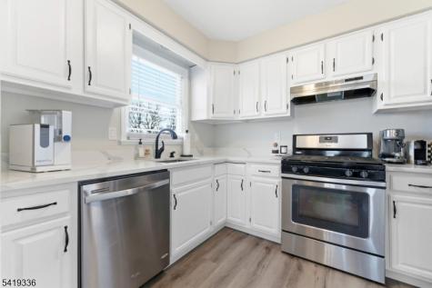 779 Riverside Avenue Lyndhurst NJ 07071