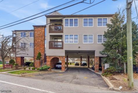 779 Riverside Avenue Lyndhurst NJ 07071