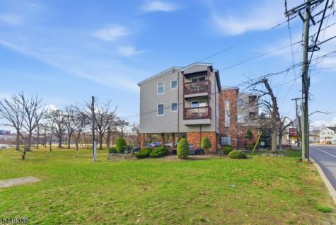 779 Riverside Avenue Lyndhurst NJ 07071