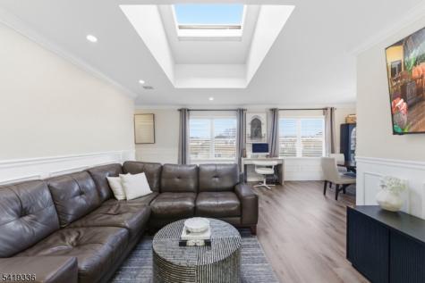 779 Riverside Avenue Lyndhurst NJ 07071