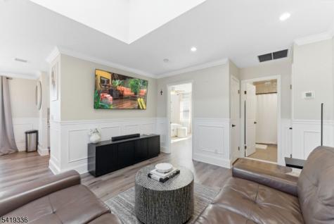779 Riverside Avenue Lyndhurst NJ 07071