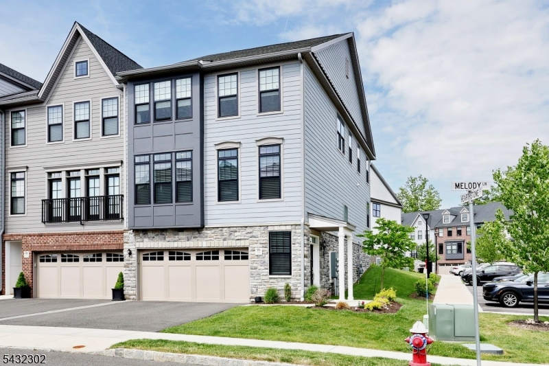 32 Melody Lane Upper Saddle River NJ 07458