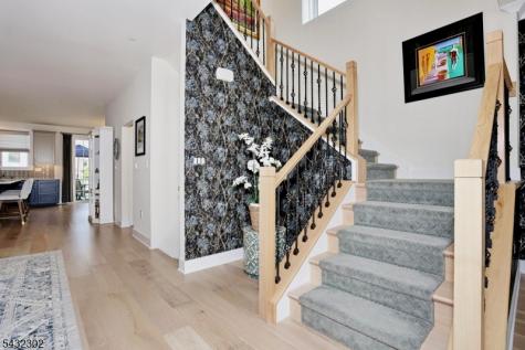 32 Melody Lane Upper Saddle River NJ 07458
