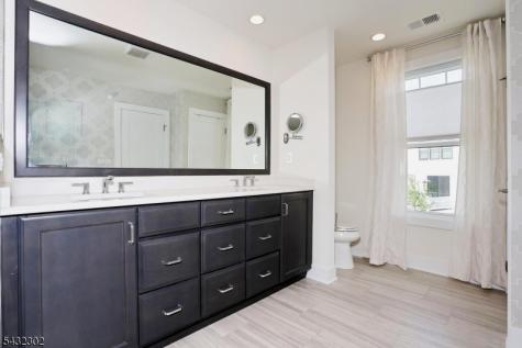 32 Melody Lane Upper Saddle River NJ 07458