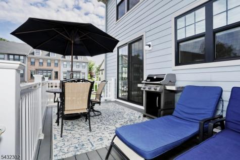 32 Melody Lane Upper Saddle River NJ 07458