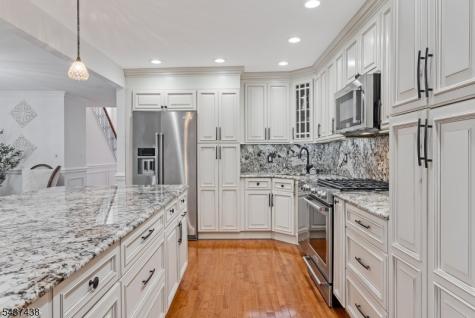 22 Averell Drive Parsippany-troy Hills NJ 07950