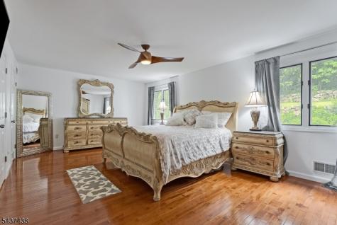 22 Averell Drive Parsippany-troy Hills NJ 07950