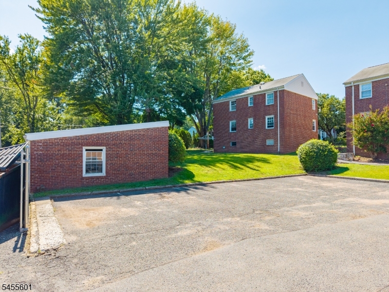 445 Morris Avenue Springfield NJ 07081