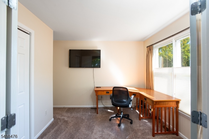 5 Eton Court Bedminster NJ 07921