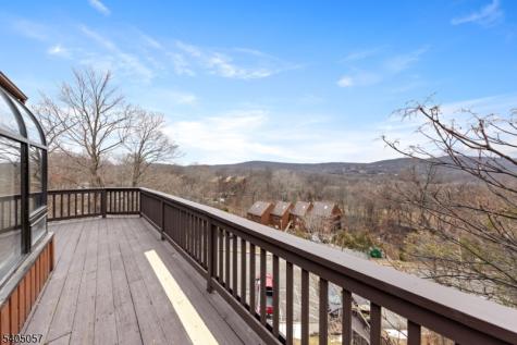 1 Baltusrol Ct. Unit 2 Vernon NJ 07462