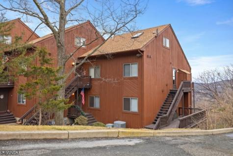 1 Baltusrol Ct. Unit 2 Vernon NJ 07462