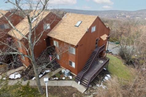 1 Baltusrol Ct. Unit 2 Vernon NJ 07462